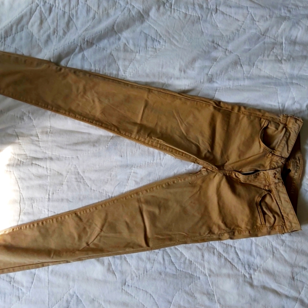 American Eagle Khaki Jeggings